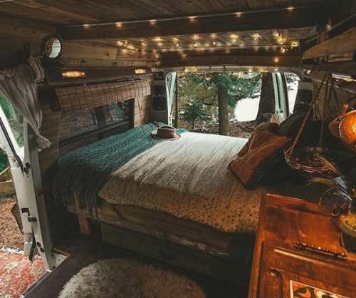 hippie-district-emr:  I want this 💕☮🍃🌲