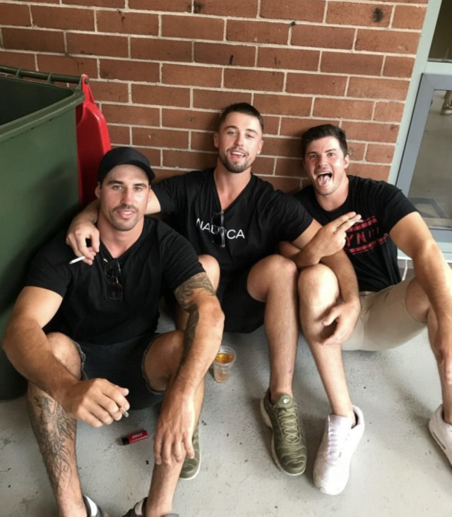constructiveeyeuk:sydneystraightbros:Wank club