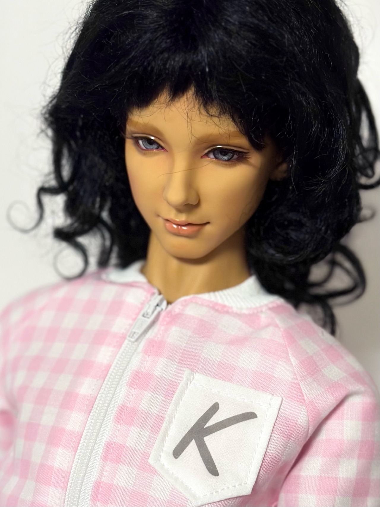 New Hybrid: VIP Pets head on Barbie Extra and Rainbow High Body. : r/Dolls