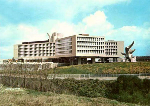 nickkahler: Henri Pottier, Hôpital Antoine Béclère, Clamart, France, 1967-71 (vi