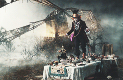 drogonhasmoved-deactivated20160:   Alice in Wonderland + Scenerygasm  