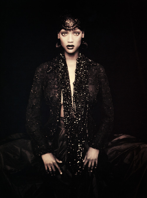 fashionphotographyscans: Magazine: Harper’s Bazaar USYear: 1992Model(s): Tyra BanksPhotographe
