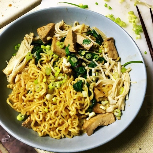 recipe: enoki + tofu + shin ramyun