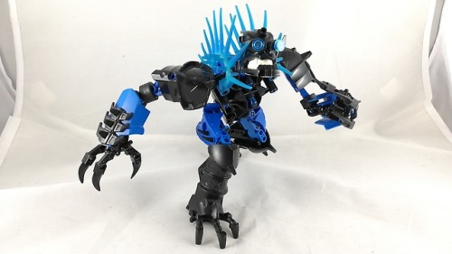 bennyplasticworld:Bionicle MOC - Marduk, the elite Skakdi Warrior.