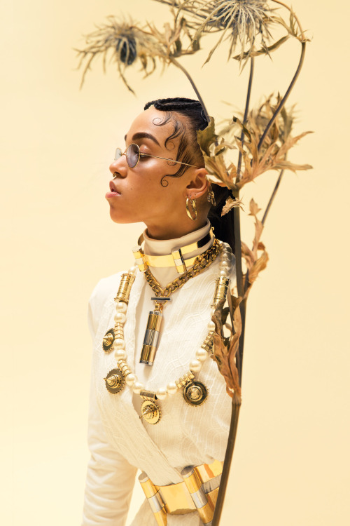 eunuch-provocateur:  vanished:  FKA Twigs for Fader  Black Magic Woman  11 days to go!