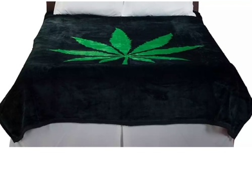 Marijuana Leaf blanket  amzn.to/2G4sOSA