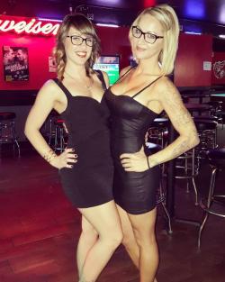 2 bartenders. Left or right ?