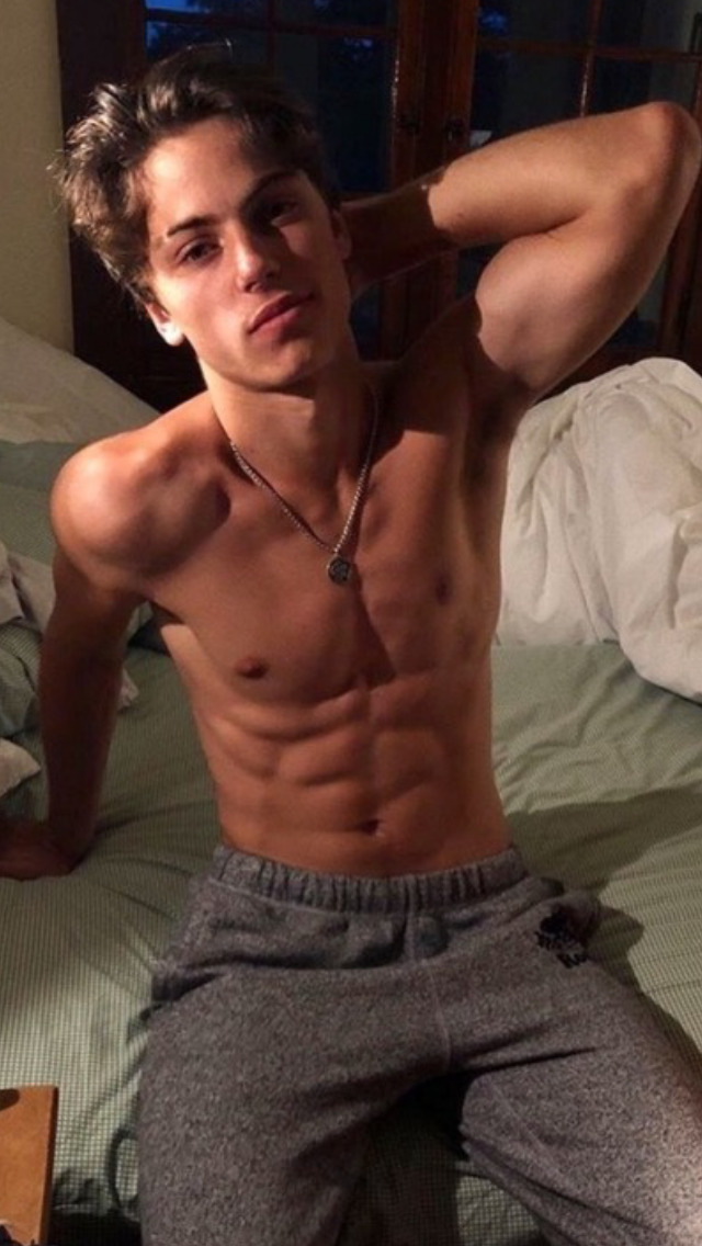 hotndfunny:
“Welcoming you into his bed….
Follow for more hot guys: Hotndfunny
”