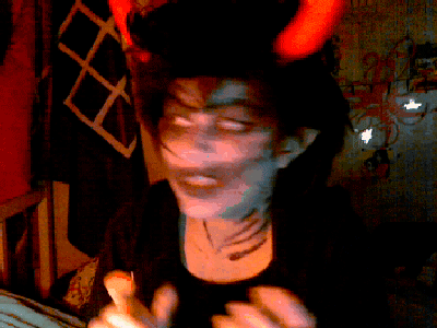 egberts-plush-posterior:  princerits:  HONK Gamzee Makara  that was like super scary and super seriousand then the last gif. 
