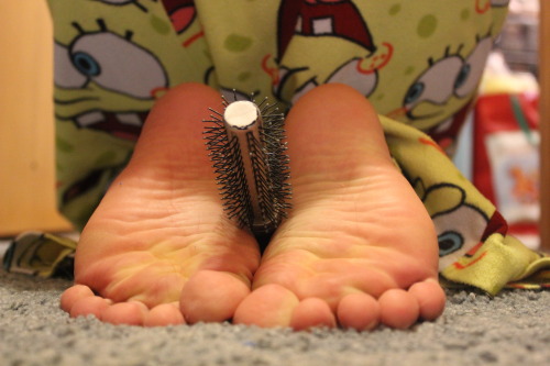 soleshowoff: Tickle me? Please?