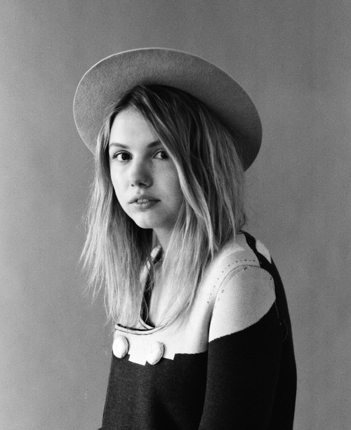 freyasfrench:
“ Hannah Murray in Sid Magazine Fall/Winter issue
X
”