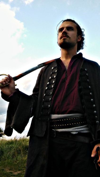 caterjunes: captain flint photoshoot post-comic-con! part 1 of 2 photo credit to &amp; costume by p