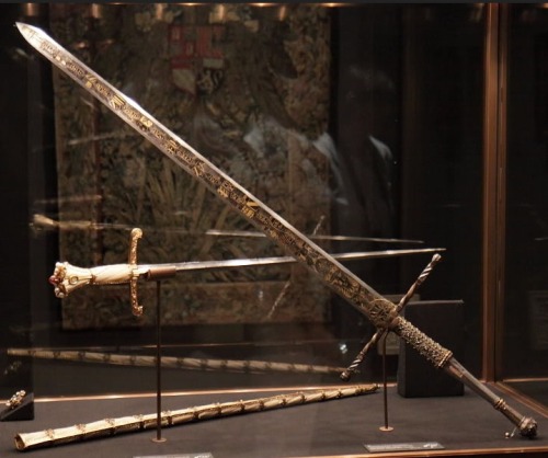 owloftherearburghs: Sword of Maximilian I, Holy Roman Emperor. Click on the images for higher resolution. 