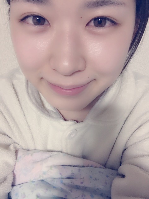 thiswaslivingskyblue:uwaaaaa~ look how amazingly beautiful she is! :33333Read More