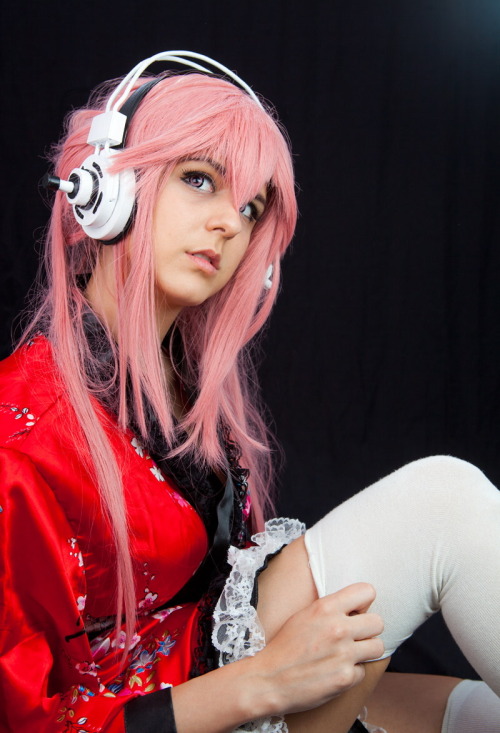 Super Sonico Cosplay (JubyHeadshot) 4 porn pictures