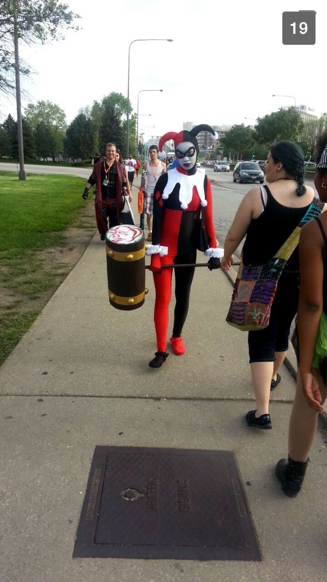 cosplayingwhileblack:  Character: Harley Quinn Series: DC Comics  SUBMISSION
