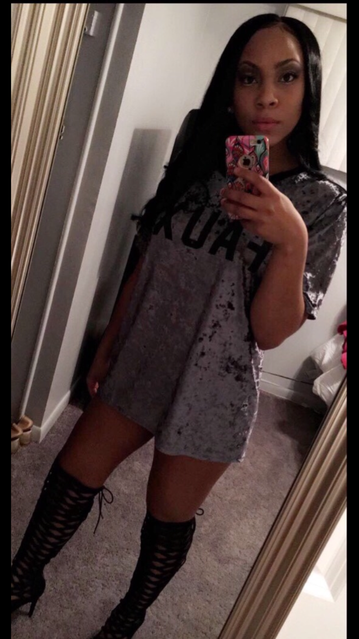 dirtyfantasy69:  Cum stuff my fucking ass I wanna push some nut out of my asshole