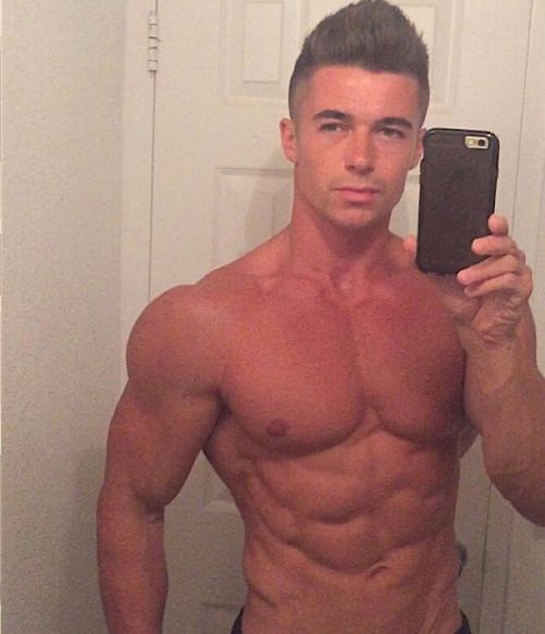lumbrjax:  Instagram user @alexander1official http://ift.tt/1PtSO9j