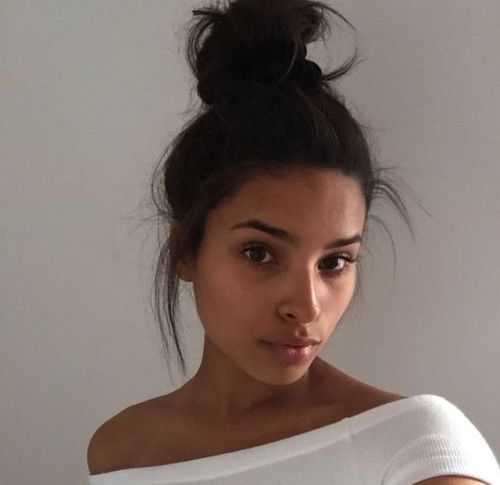 https://amazinggirlsphotos.tumblr.com/post/159980674334