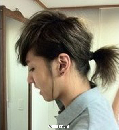 fuckyeah-wuyifan:  Wu Yi Fan/Kris Pre debut porn pictures