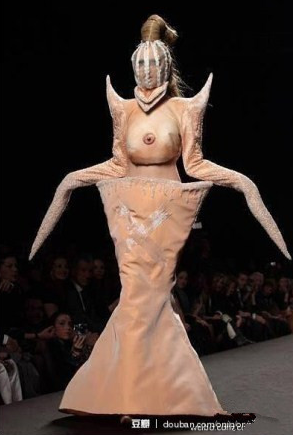 pollywar:  chickenforpresident:  jazzykatz:  roachpatrol:  fuckyeahchinesefashion: