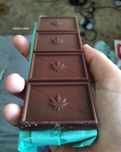 Kat-Smokes:  Stonedscorpiotbh:  Inh4Le-Kush:  I Want To Try One Of These So Bad You