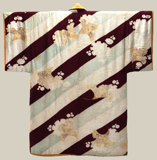 Silk Dofuku (short overcoat).  Design of gingko leaves and snow crystals on diagonal stripe ground. 