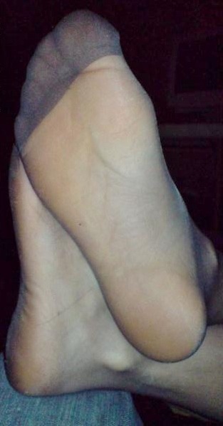 rosenudelegs:Another request of my feet :-) so many of you enjoy feet, I would never have guessed :D