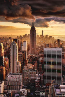 italian-luxury:  New York City at Dusk | Source | Italian-Luxury | Instagram