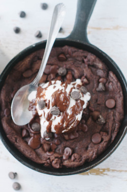 fullcravings:Double Chocolate Chip Skillet Cookie for Two