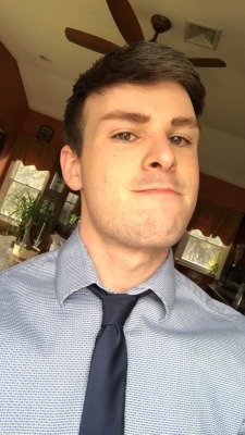 iaintnohollerbackboy:  Would you hire me🤓 wish me luck on my interview 😜
