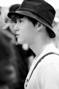 exo bucket hat