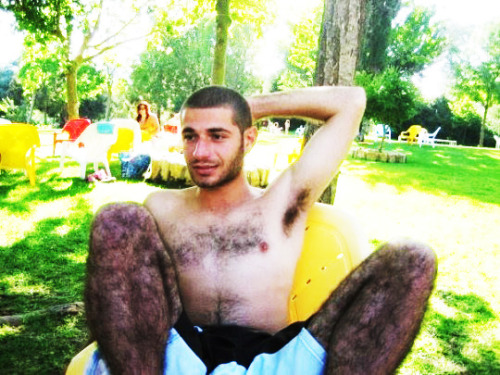 omgtripod:HOT “WEREWOLF” LEGS!!