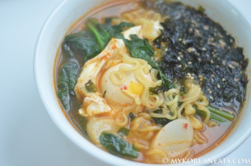 Shin Ramen 신라면 (Spicy Instant Noodles) w The Workswww.facebook.com/mykoreaneats