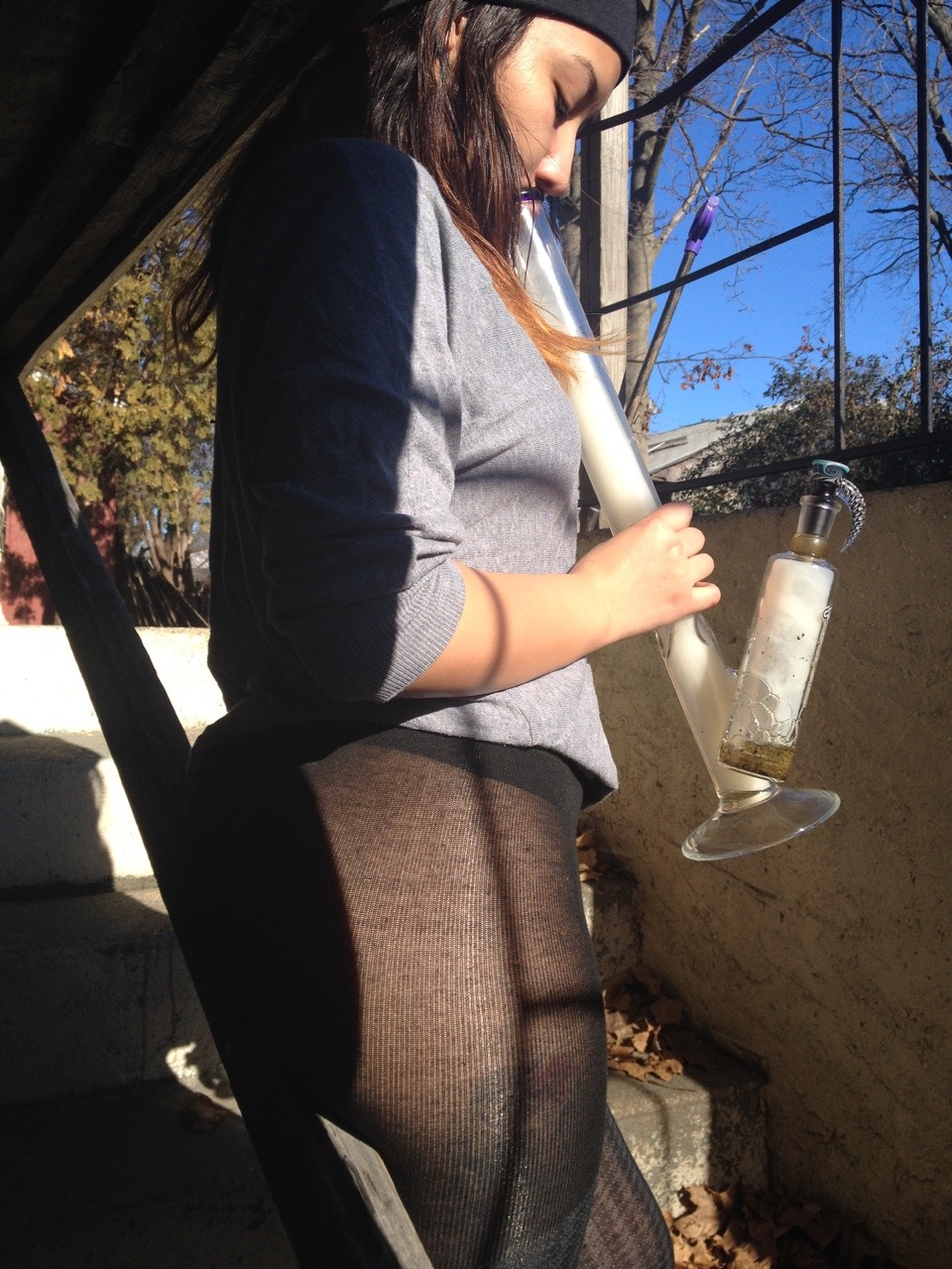 stoner-ette:  niggainthesuburbs:  comfortably-lobotomized:  🍰🎂🍰🎂  *leaves