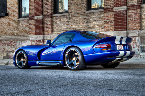 therealcarguys - 1996 Dodge Viper GTS [1024x675] -...