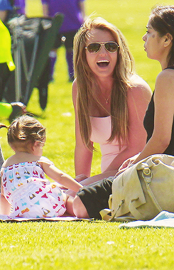 littlethingsbabe:  March 17 - Britney at her sons’ soccer game in Woodland Hills.