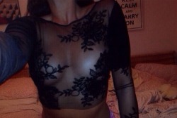 BLACK LACE ON SWEAT