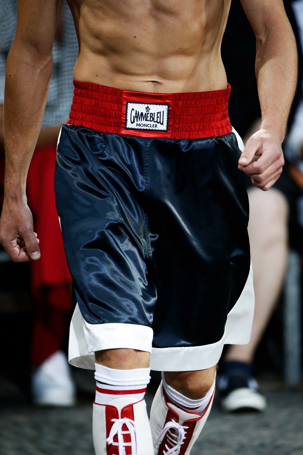 serpientes:  Moncler Gamme Bleu S/S15 