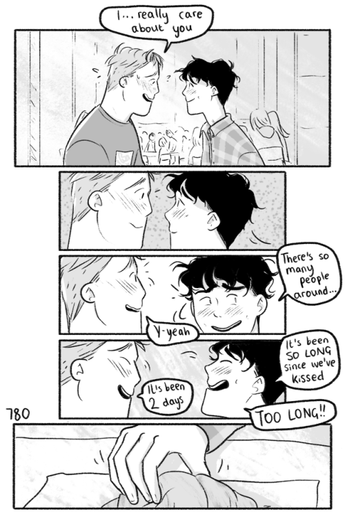 heartstoppercomic: chapter 4 - 27time for a conversation.[CONTENT WARNING: This update contains disc
