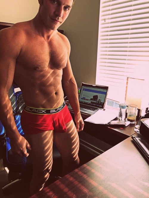 Guys That Make Me Precum