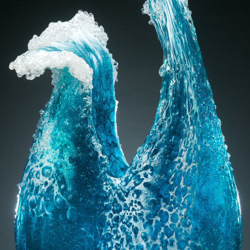 asylum-art:Glass Vases and Sculptures Capture the Beauty of Cascading Waves By Marsha Blaker and Pau