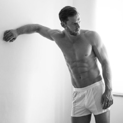 nickologist:  Russell Short by Nicholas Andrews