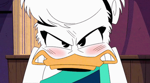 nerdalmighty:Daisy Duck makes her Ducktales (2017) debut in Louie’s Eleven!