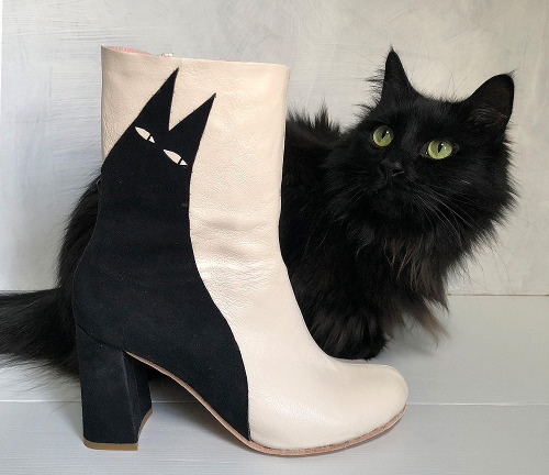 ruched:Jocie JuritzCat boots