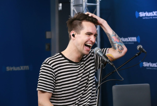 SiriusXMHits1: YAY!!! @brendonurie of @PanicAtTheDisco is hosting the #WeekendCountdown + #HitBound 