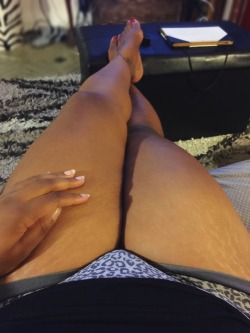 missprimproper:  Feet up, boycut shorts,