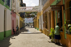 visitheworld:  Colorful streets of Puerto Cabello, Venezuela (by Johnny Shaw).