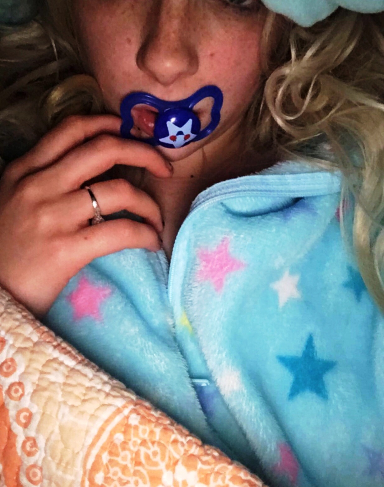 littlesouthern-belle:  I promise I’m not sleepy!