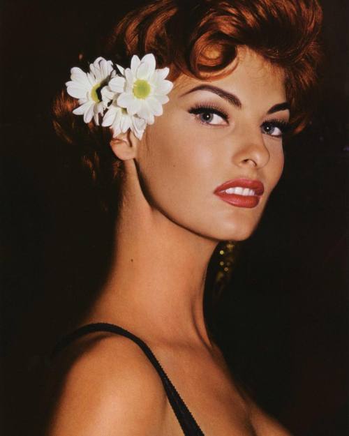 Sex HBD to this #icon @lindaevangelista  pictures